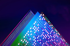 Samsung/LG Display is developing OLED panels with low refractive index CPL