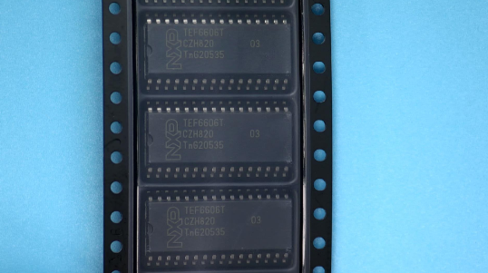 TEF6606T/V5,518 NXP Semiconductors IC TUNER CAR RADIO AM/FM 32SO