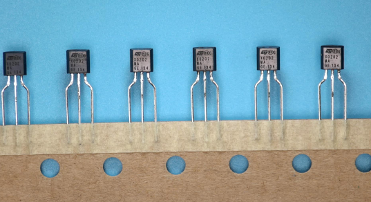 X0202MA 2BL2 STMicroelectronics SCR 1.25A 600V TO-92