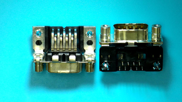 3-338168-2 TE Connectivity / AMP CONN D-SUB PLUG 9POS R/A SLDR