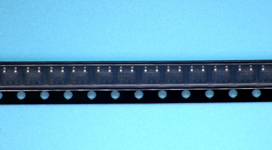 MAX6129BEUK33+T Analog Devices / Maxim Integrated IC VREF SERIES 3.3V SOT23-5