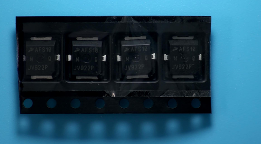 AFT27S010NT1 NXP Semiconductors 	FET RF NCH 65V 2700MHZ PLD1.5W