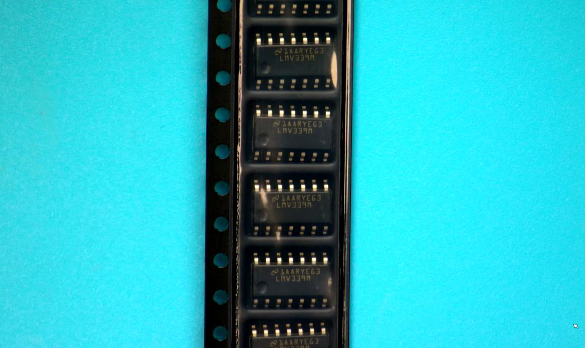 LMV339MX/NOPB Texas Instruments LMV33x-N / LMV393-N General-Purpose, Low-Voltage, Tiny Pack Comparators