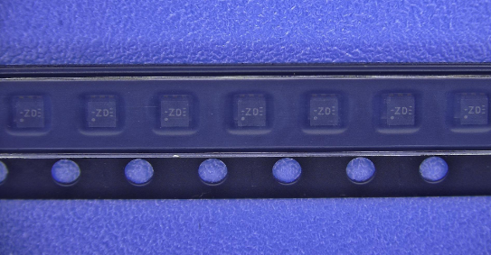 TLV7103318QDSERQ1 Texas Instruments Dual, 200-mA, Low-IQ Low-Dropout Regulator for Portable Devices
