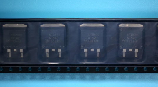 NTB5D0N15MC onsemi MOSFET - N-CHANNEL SHIELDED GATE