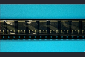 22090054-IPD30N06S2L-23