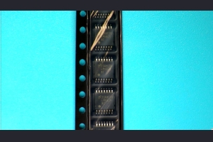 22080061-LMV824MTXNOPB