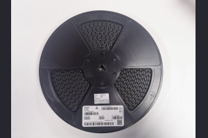 TLE42754GATMA1