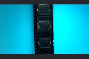 23040046-TLE4471G