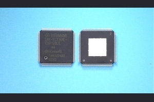 SAK-XC2361E-136F128LR AA
